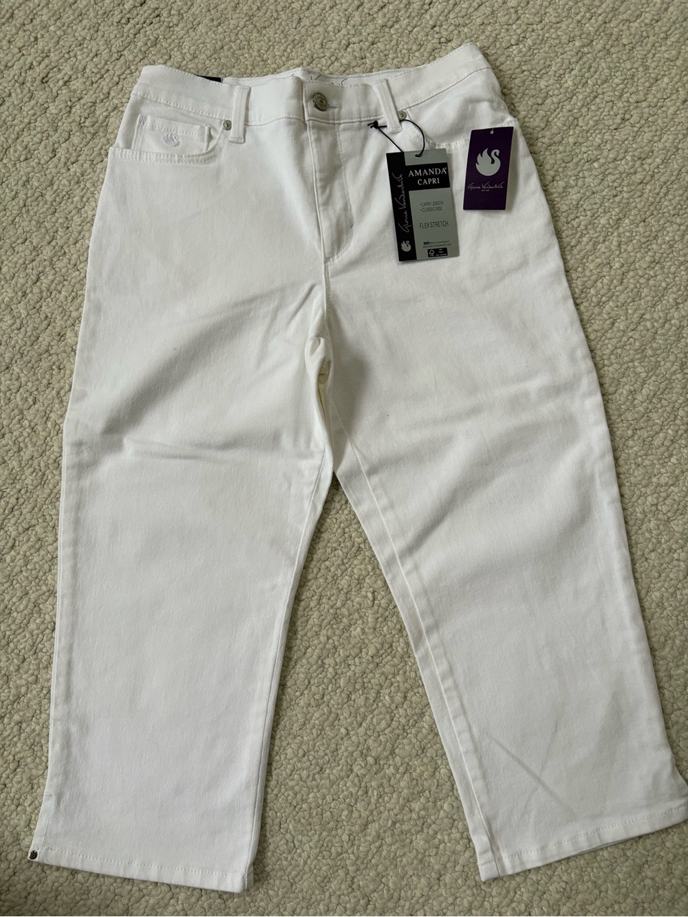 Gloria Vanderbilt Amanda Capri White Jeans Size 6
